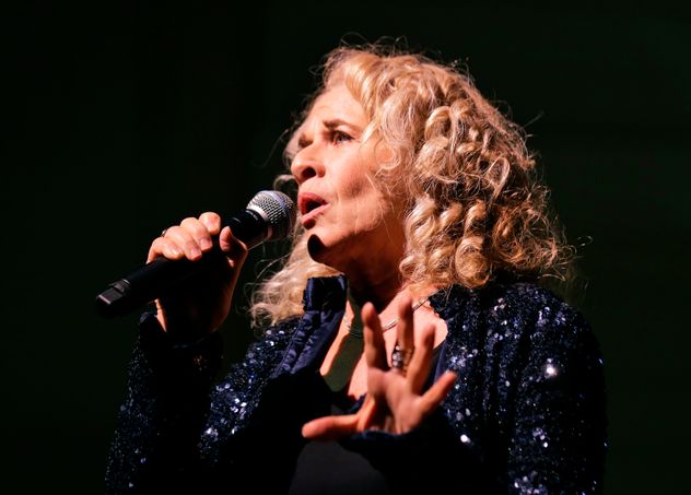 Carol King en una presentación durante 2013.