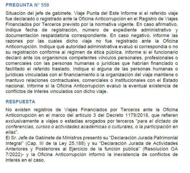Algunas de las respuestas que dio por escrito Adorni.