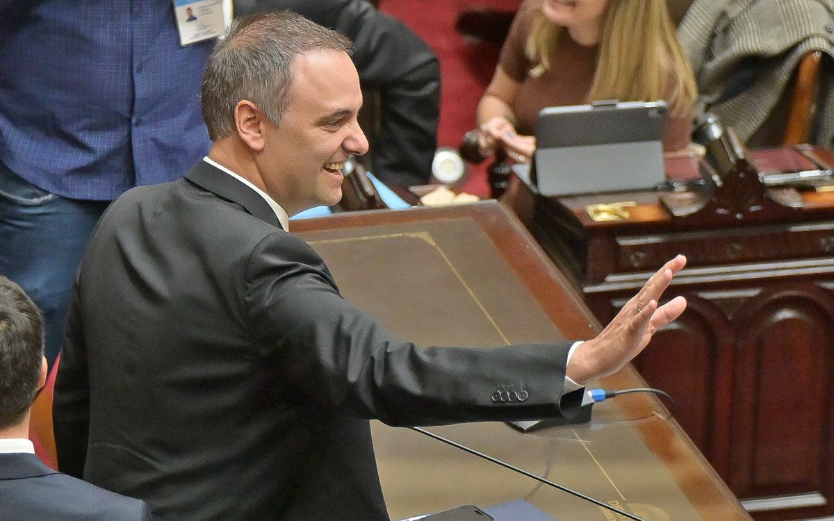 El jefe de gabinete Manuel Adorni realiza su informe gestión frente a los diputados en el Congreso la Nación.