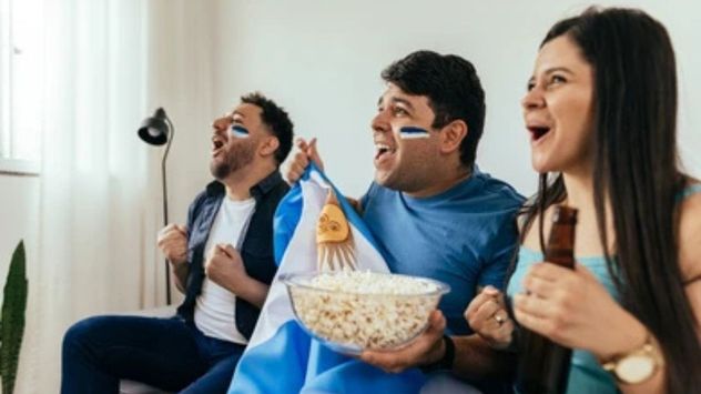 Durante el Mundial 2026, el 26% de los argentinos planea pedir delivery en los partidos, mientras que la mayoría seguirá apostando por compras de último momento en supermercados.