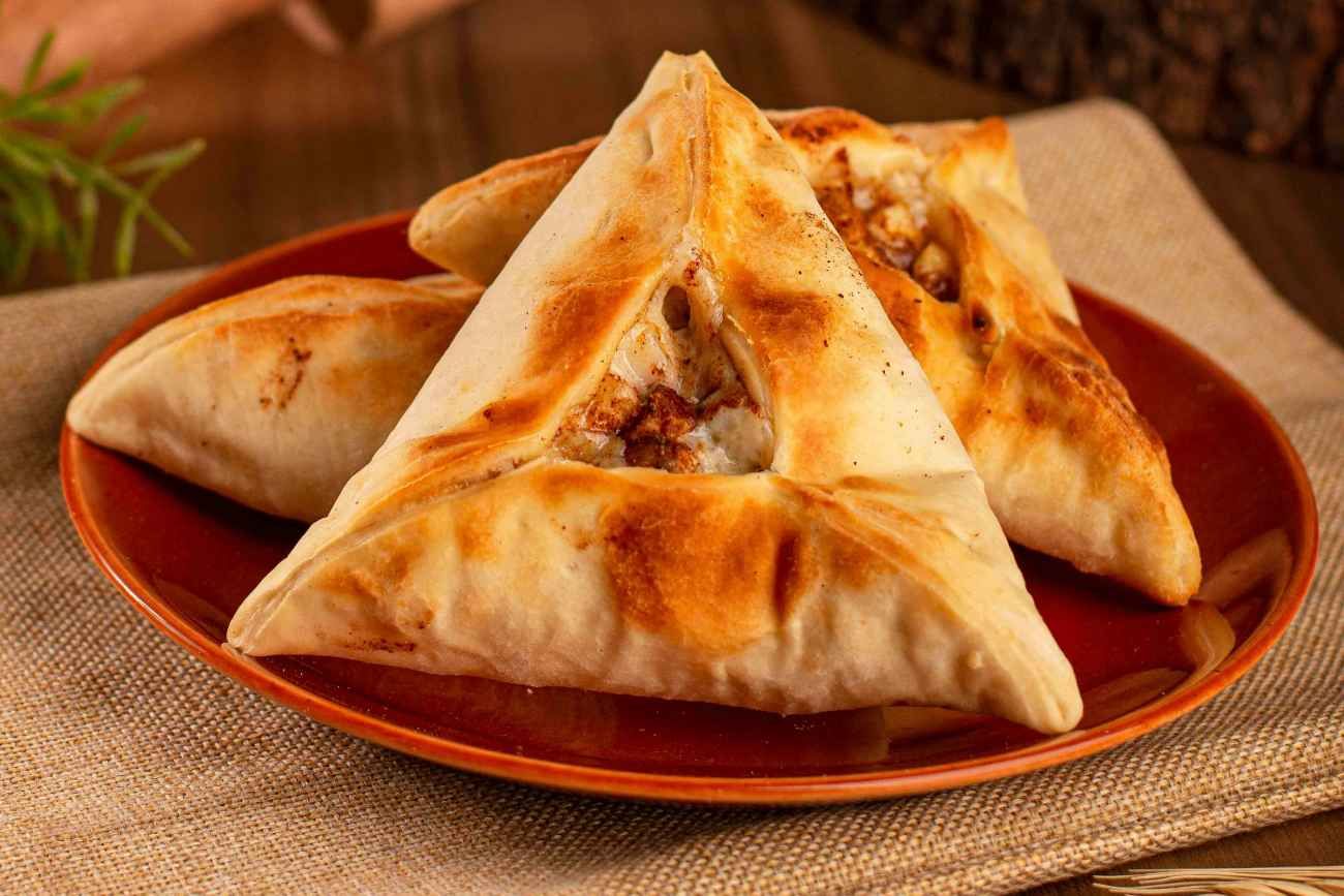 Paso a paso, cómo hacer empanadas árabes ricas y baratas. 