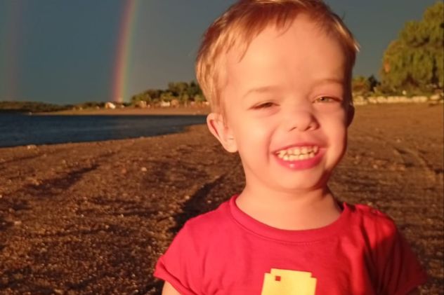 Franco tiene acondroplasia y necesita acceder al tratamiento para tratar su enfermedad.