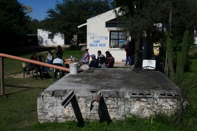 Una de las cisternas con las que se abastecen de agua. 