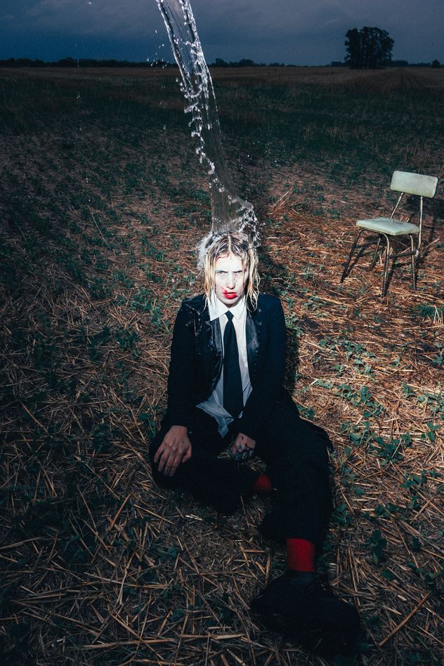 Arte de "Apaguen el fuego del bosque" de Nikkö.