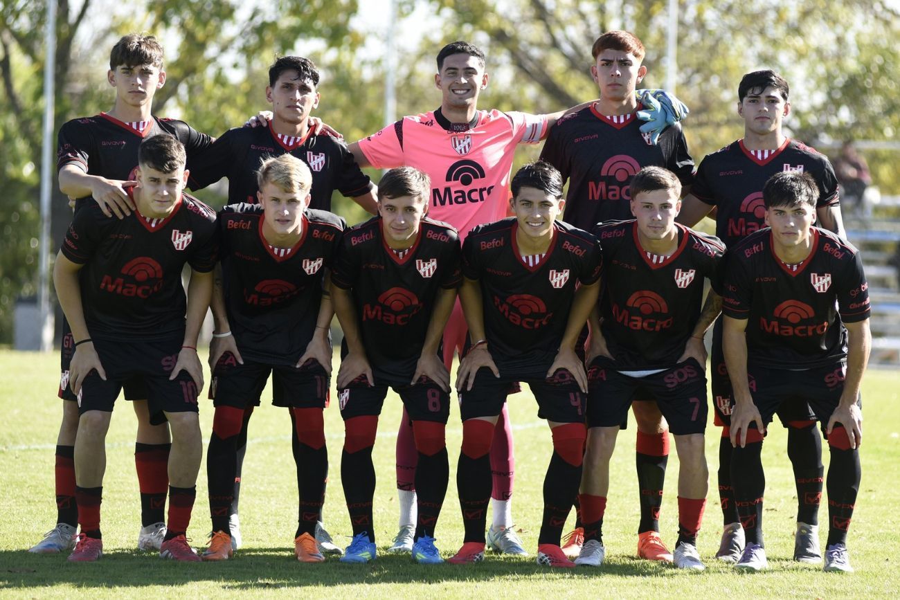 Dura caída de la Reserva de Instituto: perdió 3-0 con Atlético Tucumán y se complica en la tabla