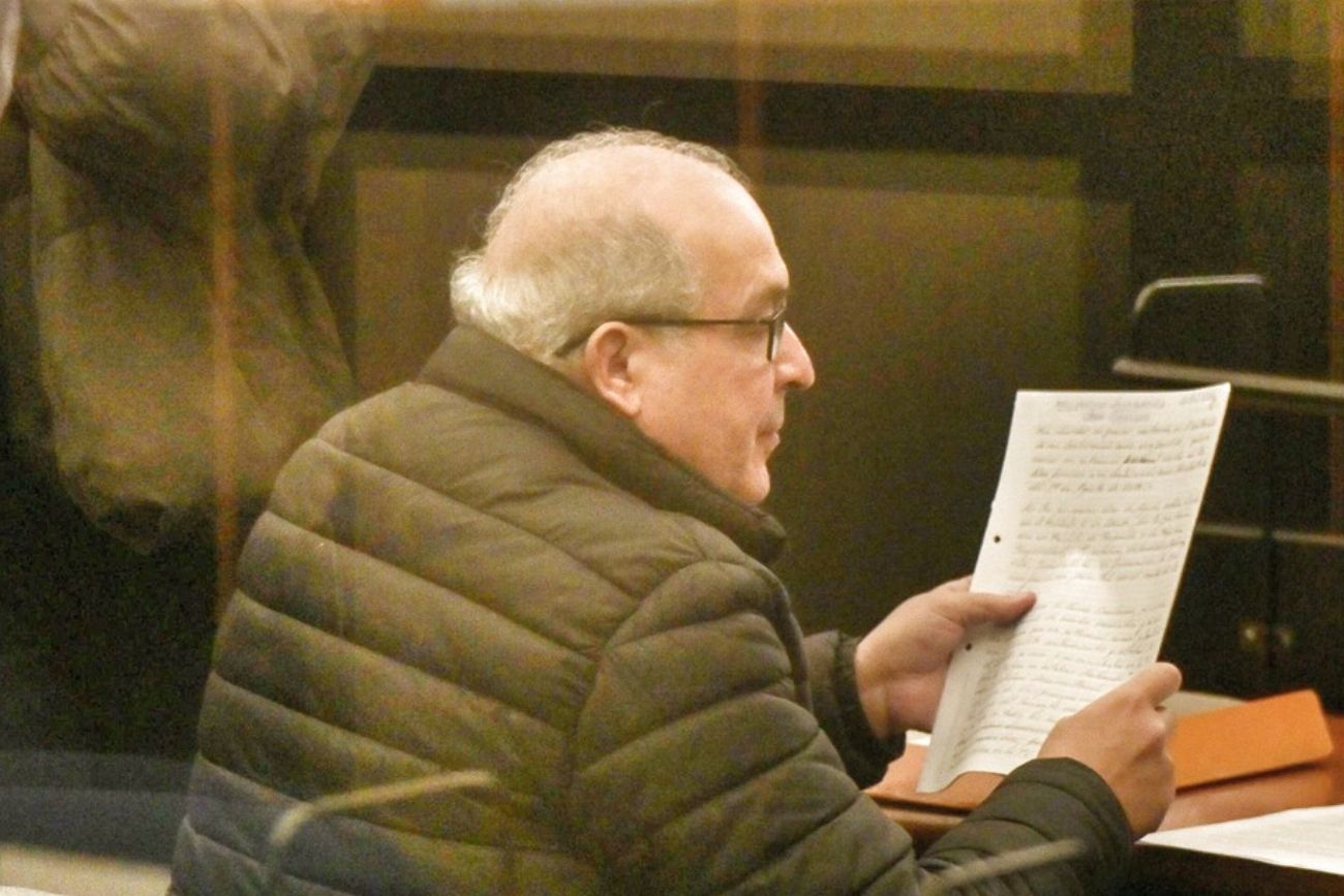 José López.