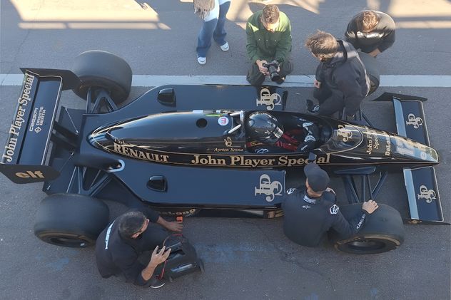 El Lotus desarrollado por Crespi. Es una réplica del modelo con el que corrió Ayrton Senna en la temporada 1985 de la Fórmula 1.