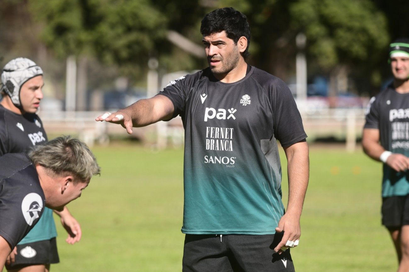 Enzo Ocampo, en el entrenamiento de Dogos XV.