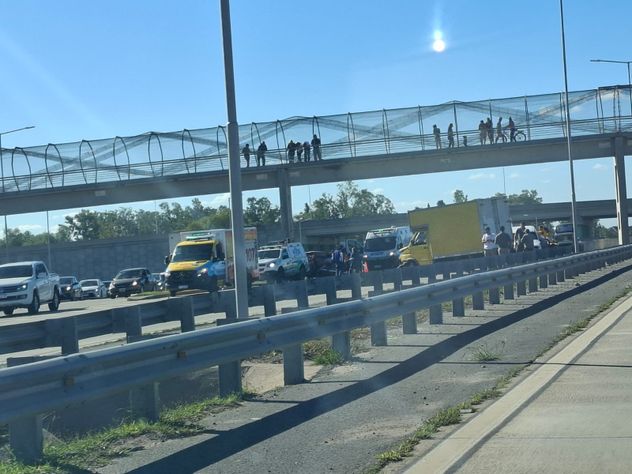 Impactante siniestro vial en la avenida Circunvalación provoca demoras en el sector de El Tropezón. 