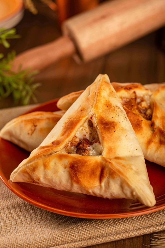 Paso a paso, cómo hacer empanadas árabes ricas y baratas. 
