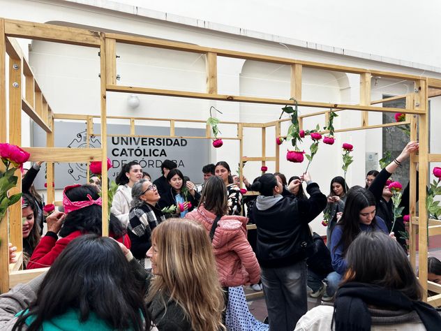 Instalación interactiva en la UCC para la presentación del libro de Andrea Porello, "Psicopedagogía y creatividad”. 