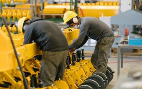 El trabajo identifica como ganadores al agro, la energía, la minería y, en menor medida, las finanzas.