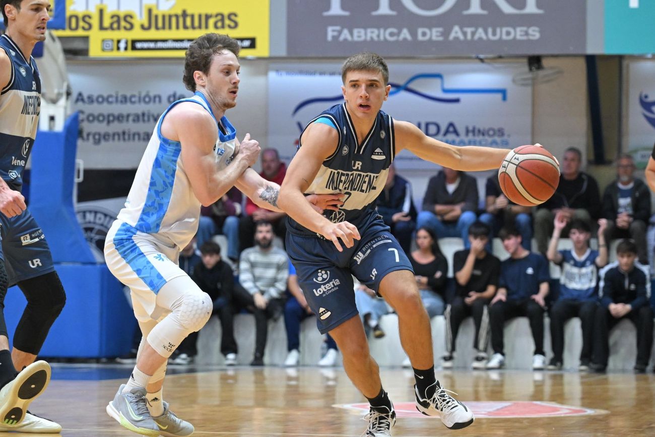El joven base Felipe Barrionuevo fue el goleador de Independiente de Oliva ante La Unión en el juego tres de la Reclasificación de la Liga Nacional. (Prensa Independiente)