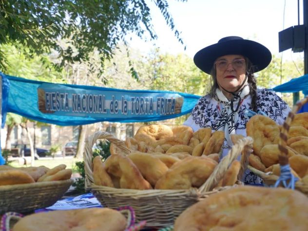 Cazón celebra el Día de la Torta Frita con actividades para toda la familia.