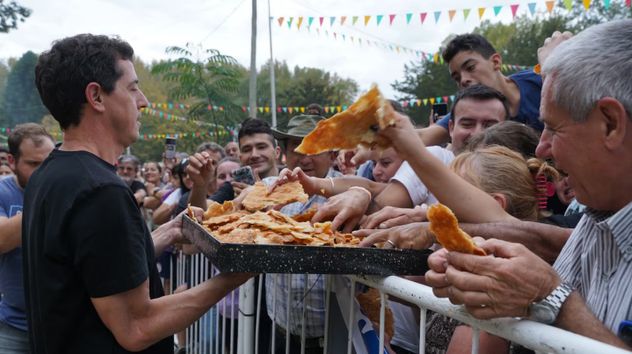 Cazón celebra el Día de la Torta Frita con actividades para toda la familia.