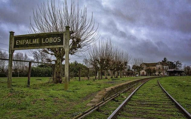 A 100 km de Buenos Aires, este pueblo combina pesca, deportes y tranquilidad.
