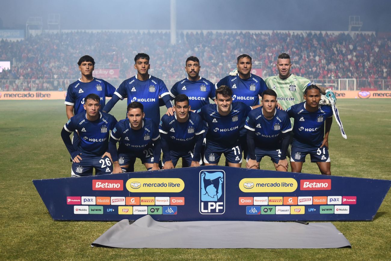 Talleres en su visita a Unión, en Santa Fe.