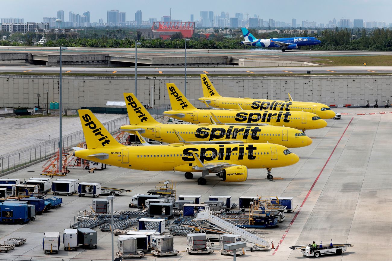Cierre de Spirit Airlines: qué hacer con tu pasaje, cómo pedir reembolso y las ayudas anunciadas