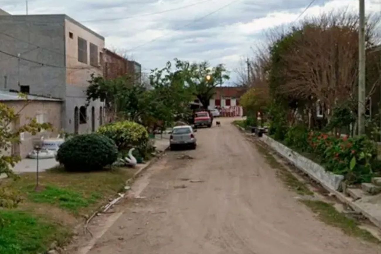Le robaron pertenencias mientras se mudaba y las encontraron en una casa vecina en Santa Fe.