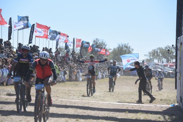 El Desafío al Río Pinto vivió una jornada especial con la edición número 30 con la presencia de 6.000 participantes. 
