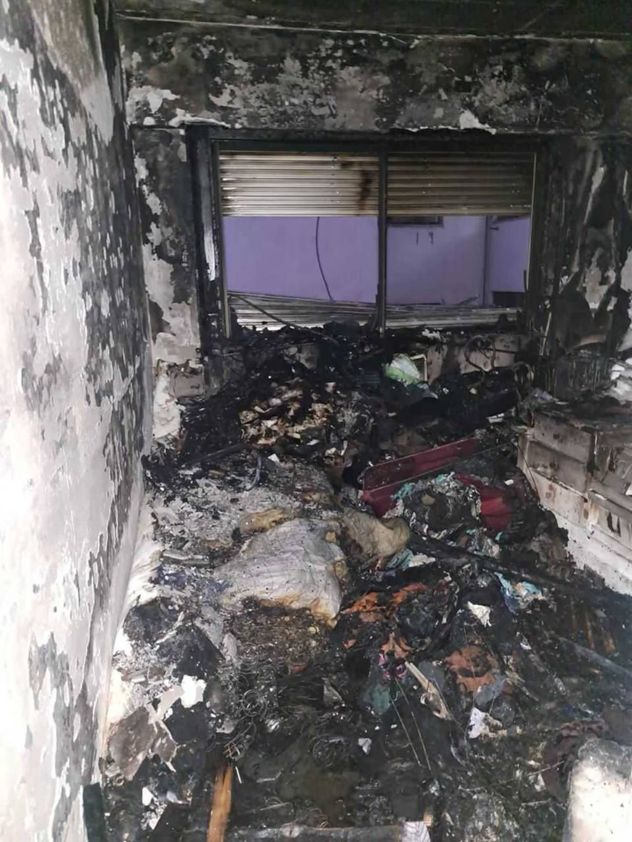 Un hombre con tobillera electrónica amenazó a su pareja e incendió el departamento donde vivía con su beba