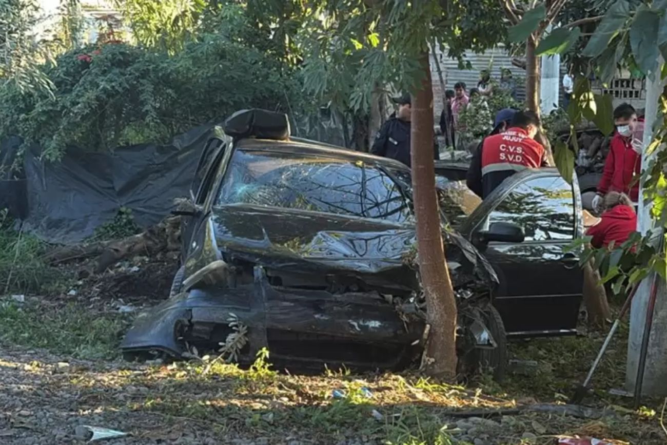 Ruta 42: volcó un auto con seis personas y uno de ellos falleció