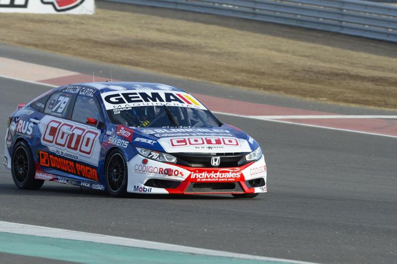Facundo Chapur logró una sólida victoria en el Circuito Internacional San Juan Villicum en su Honda Civic. (@Apat_TN)