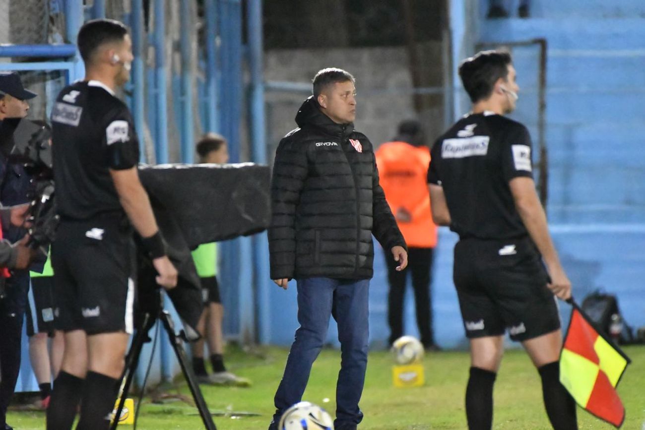 Instituto visitó a Estudiantes de Río Cuarto por el Torneo Apertura 2026. 