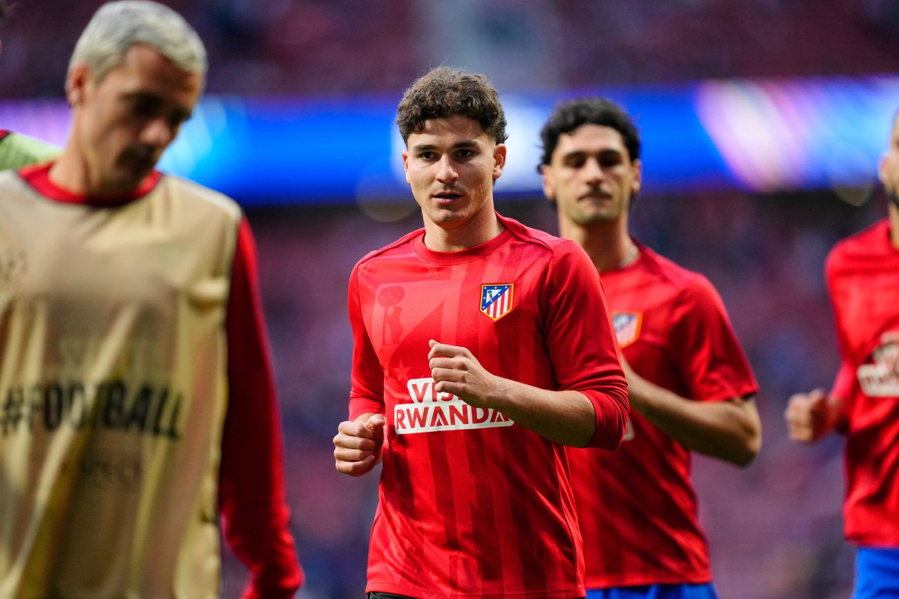 El cordobés Julián Álvarez se entrenó este lunes con el resto del plantel del Atlético de Madrid y se apunta para disputar el partido de vuelta de las semifinales de la Champions. (AP)