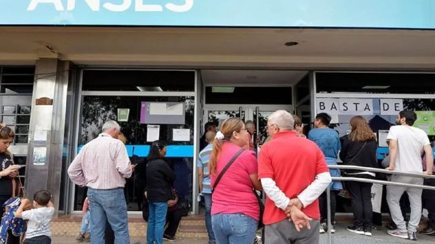 Algunos titulares de PNC no percibirán el haber en mayo por incumplir requisitos o por irregularidades detectadas en los controles del organismo.