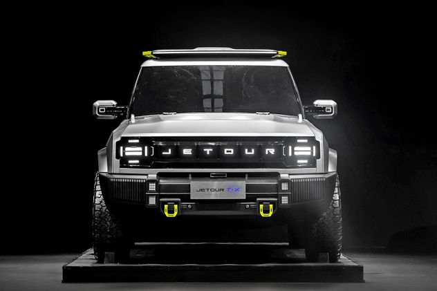 El boom de los SUVs compactos con estirpe off-road también llegó a la firma Jetour, en este caso con un modelo híbrido enchufable.