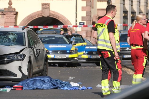 Un coche atropelló a varias personas en Leipzig, Alemania, el lunes 4 de mayo de 2026.