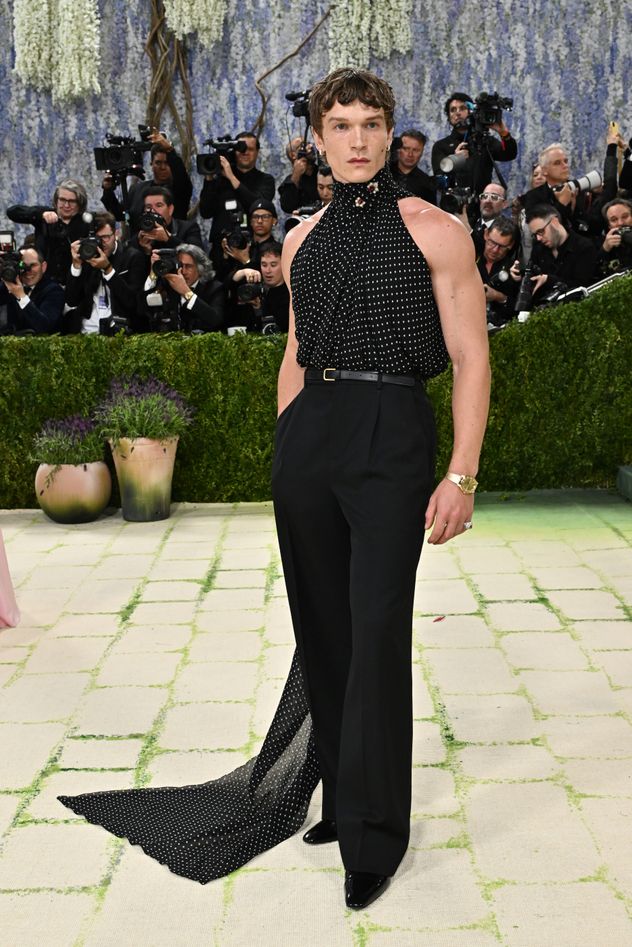 Connor Storrie en la MET Gala 2026.