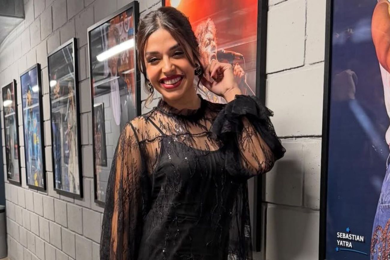 El vestido de encaje negro con transparencias fue el protagonista del look elegido por Eugenia Quevedo para su presentación.