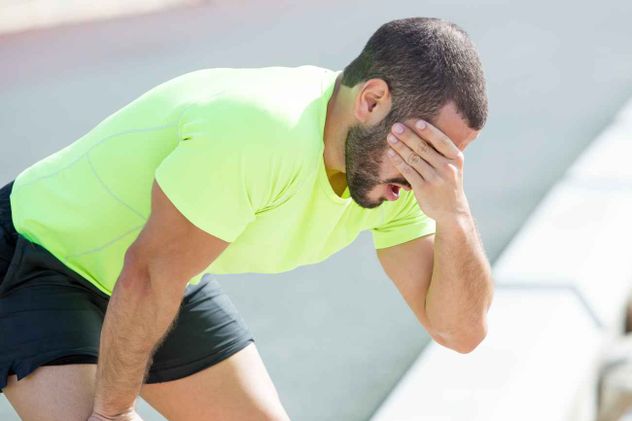 Hidratación constante, carbohidratos complejos de digestión lenta y proteínas bien escogidas son la base fundamental para obtener energía antes del ejercicio.