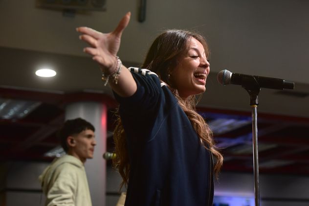 Magui Olave, cantante, en el ciclo Micro Abierto de La Voz.
