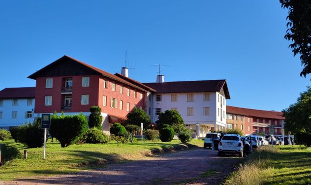 Hoteles estatales de Embalse. El Gobierno nacional pretende su venta o concesión a privados. . 