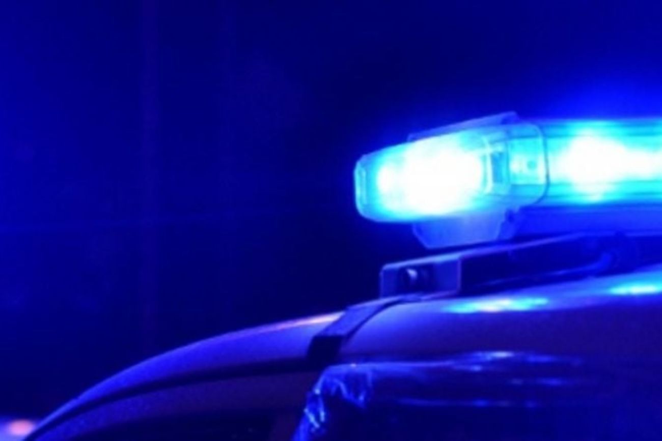 Una mujer fue brutalmente golpeada y asaltada a metros de la comisaría