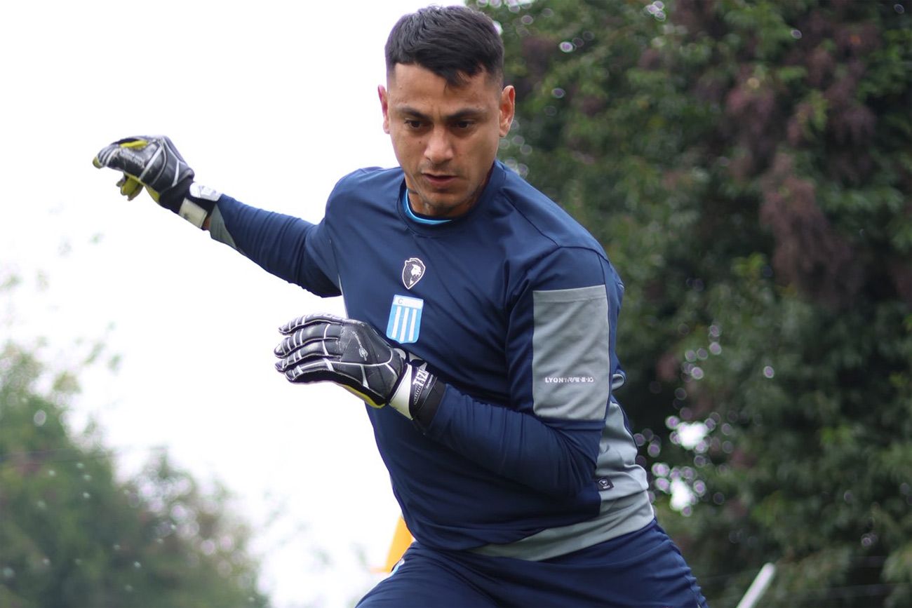 Olivera entrenando esta mañana en el predio René Gorreta.
