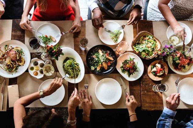 Pequeños y sencillos cambios para aumentar el consumo de colágeno en la dieta diaria.