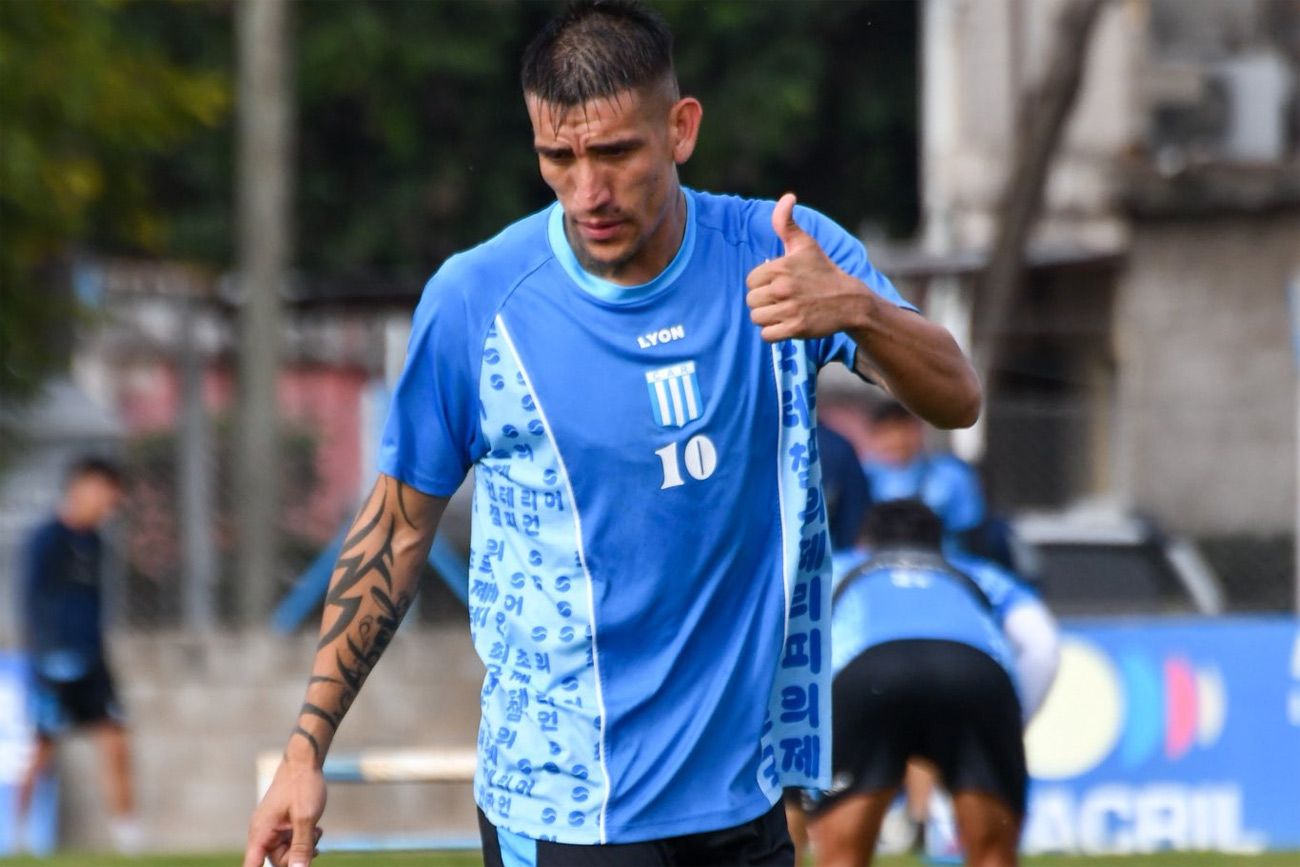 Centurión, activo durante la práctica de este miércoles.