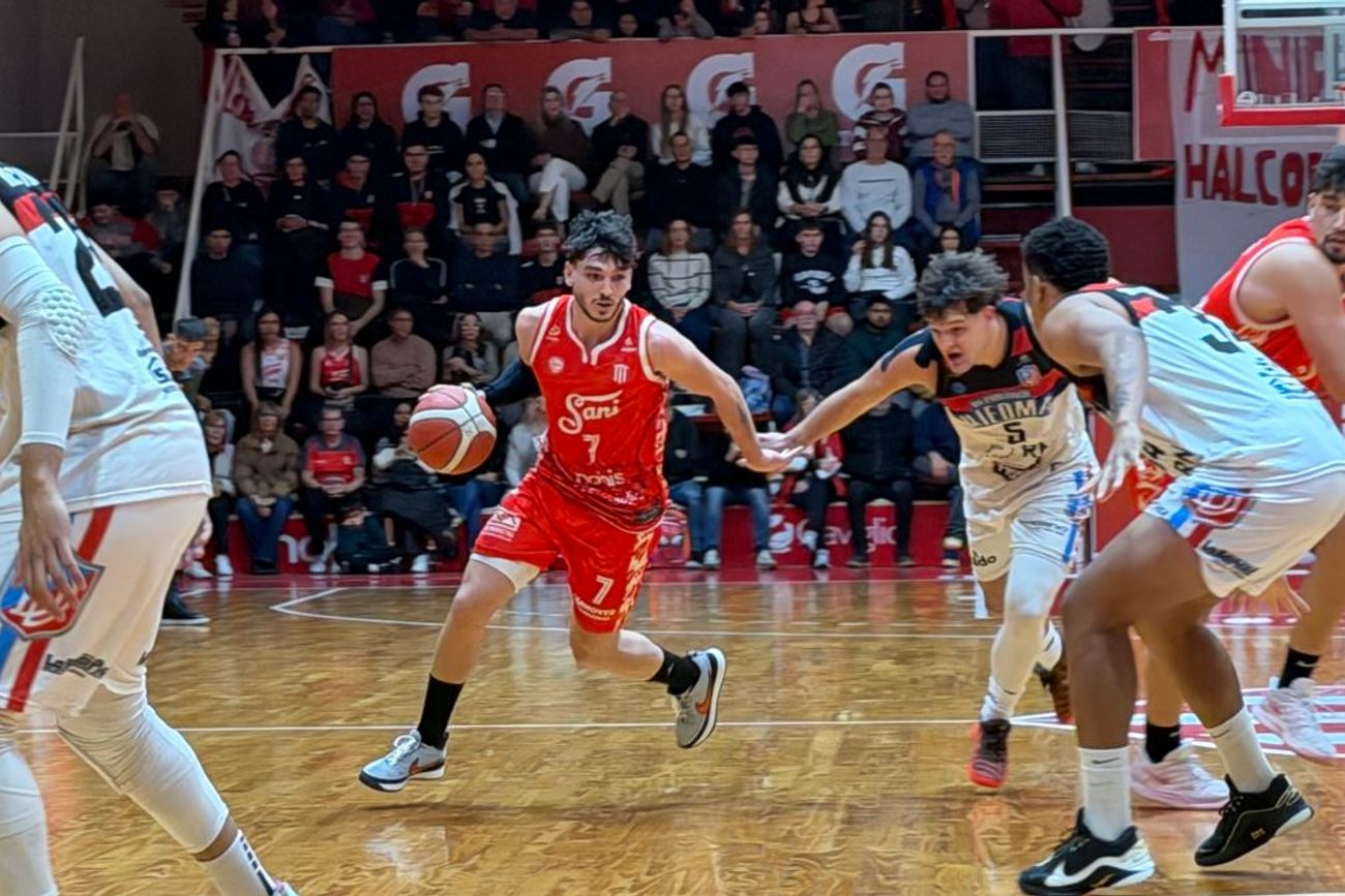 "Queremos volver a San Francisco con el pase a semifinales bajo el brazo", indicó el escolta de San Isidro, Jerónimo Suñé. (Prensa San Isidro)