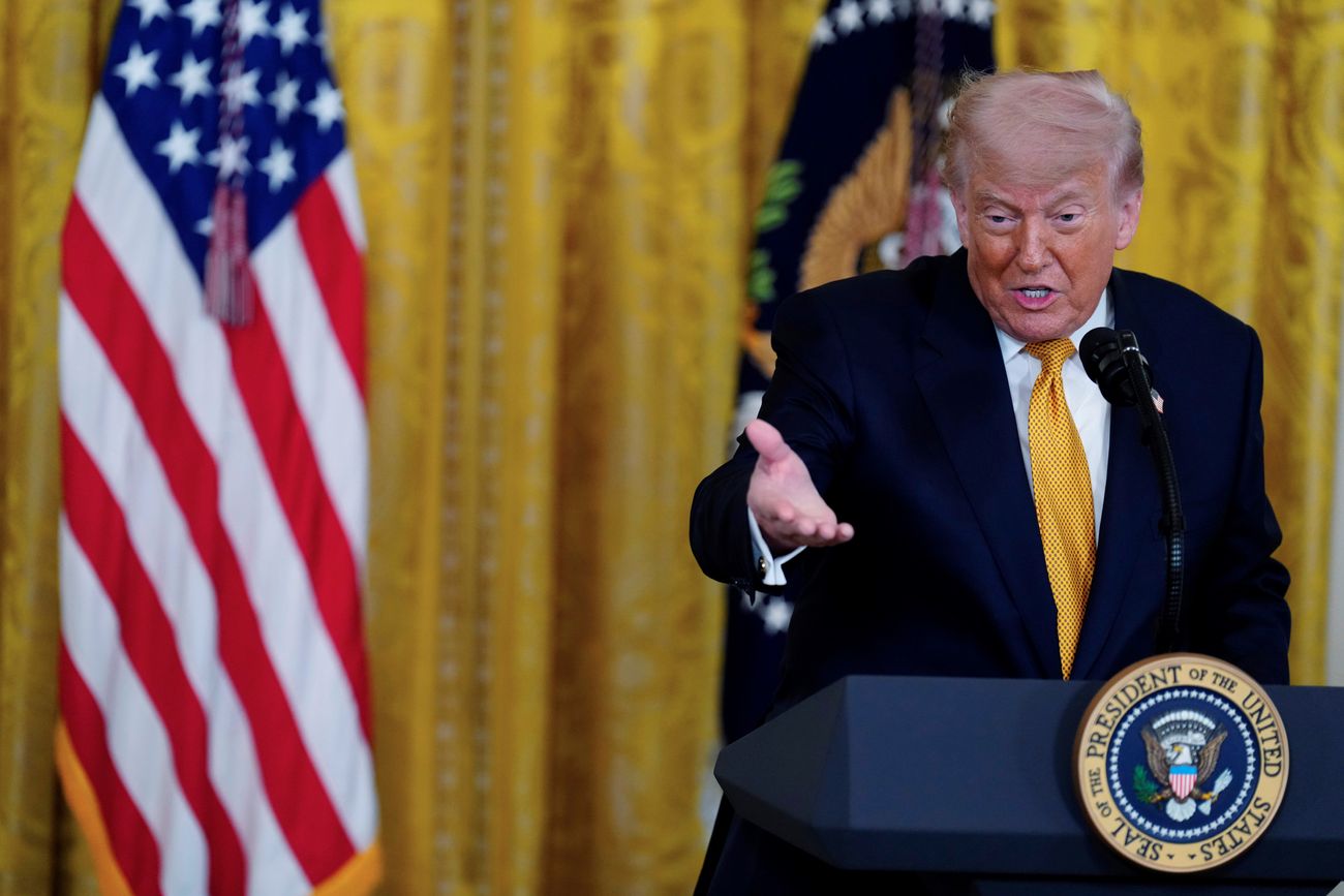 El presidente Donald Trump habla durante un evento del Día de la Madre para miembros del ejército, el miércoles 6 de mayo de 2026, en la Sala Este de la Casa Blanca, en Washington. (Jacquelyn Martin)