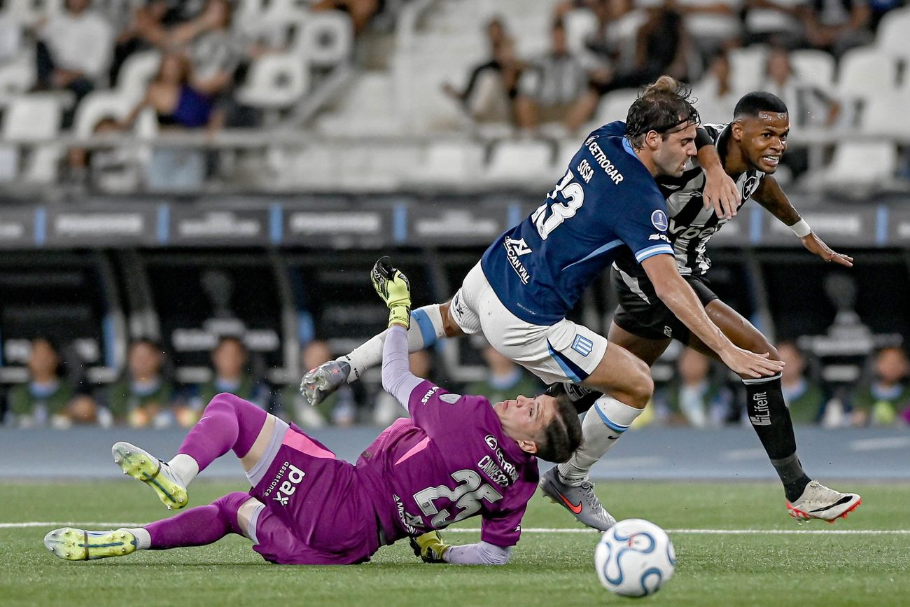 Racing visitó a Botafogo por la Copa Sudamericana. 