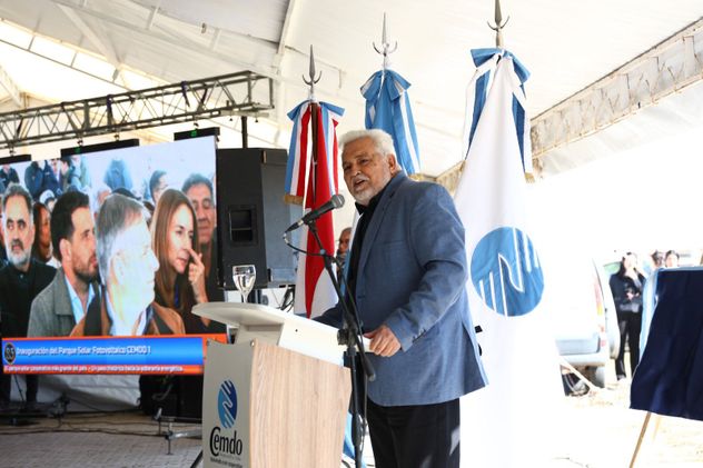 José Fernández, presidente de la cooperativa Cemdo, en la inauguración del parque de energía solar. 