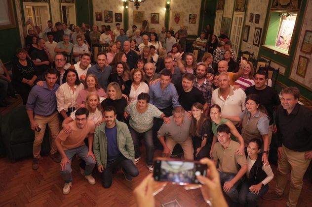 De Loredo, en la visita a San Francisco, junto con su equipo.