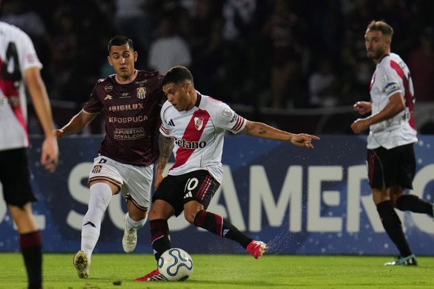 River en su visita a Venezuela para jugar con Carabobo, por Copa Sudamericana.
