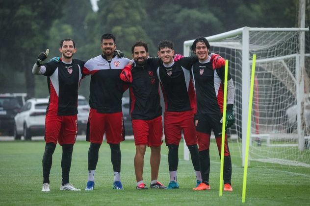 Roffo, Maldonado, Larraya y Sittaro, arqueros de Instituto.