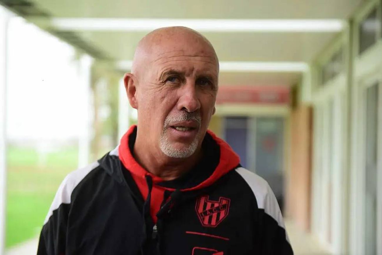 Daniel Oldrá, el primer entrenador que se fue este año.