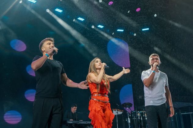 Dúo Amukan junto a Soledad Pastorutti en el Festival Nacional de Doma y Folklore de Jesús María.
